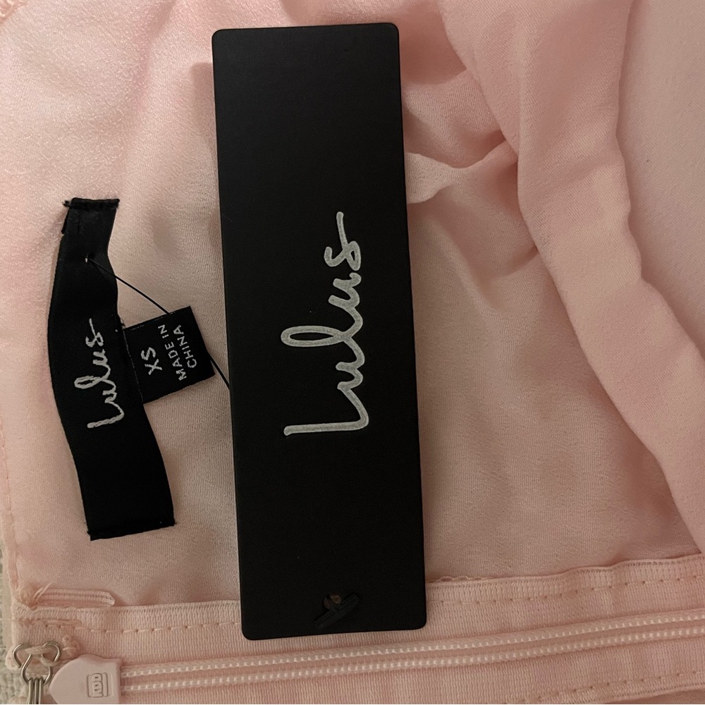 Lulu’s Dress! - Picture 6 of 9